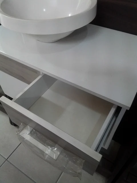Gabinete para Banheiro Tokyo 1,44m Branco e Vermelho com Cuba de Sobrepor e Espelheira Premium 4