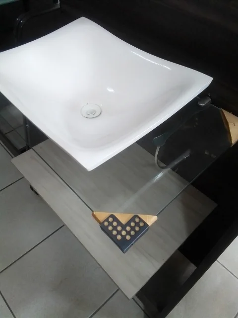 Lavatório para Banheiro com Pia de Vidro 50cm Acabamento Cimento Queridinho Moderno 6