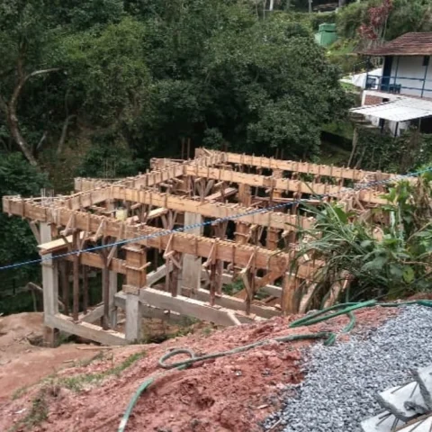 Execução Estrutural Completa em Concreto Armado para Obras com Terreno em Declive no Canavial