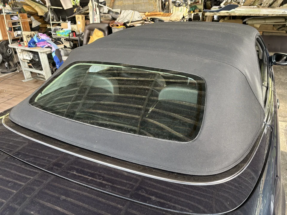 Reforma de Capota Conversível Mercedes-Benz CLK 320 | Capotaria Premium com Acabamento Profissional em Petrópolis